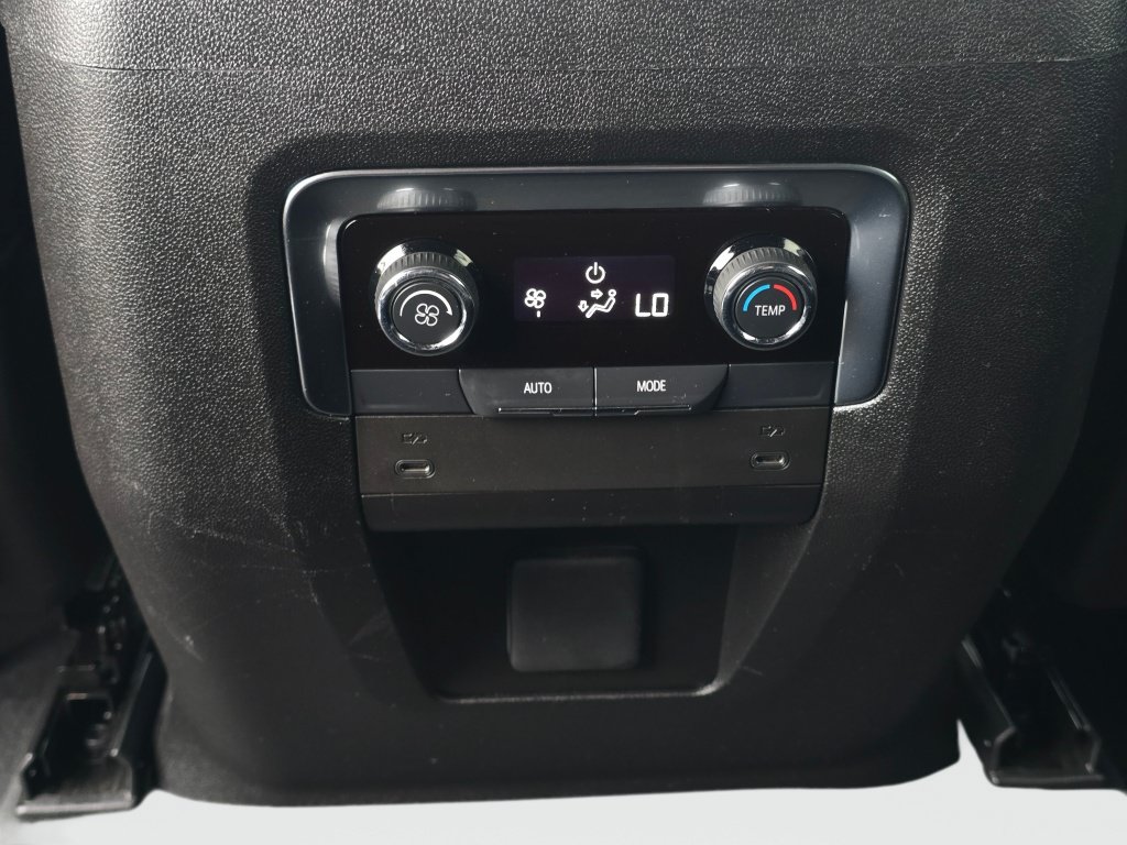 Used 2025 Chevrolet Tahoe LT AWD/4WD image 18