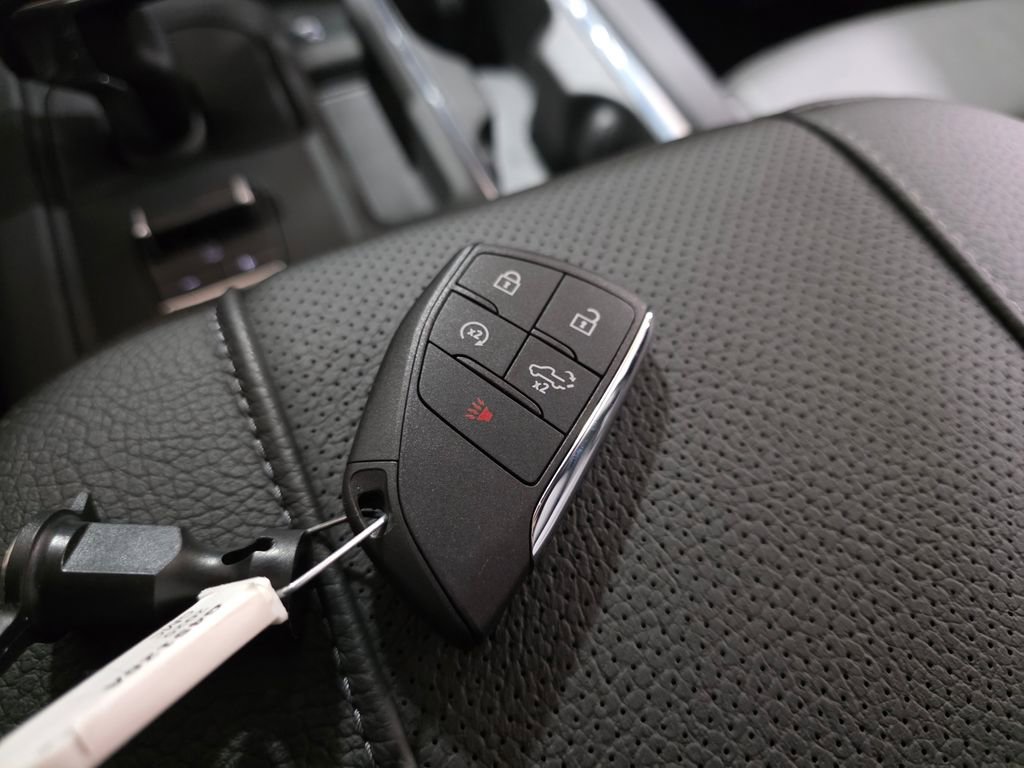 Used 2025 GMC Sierra 1500 Denali w/ Technology Package image 23