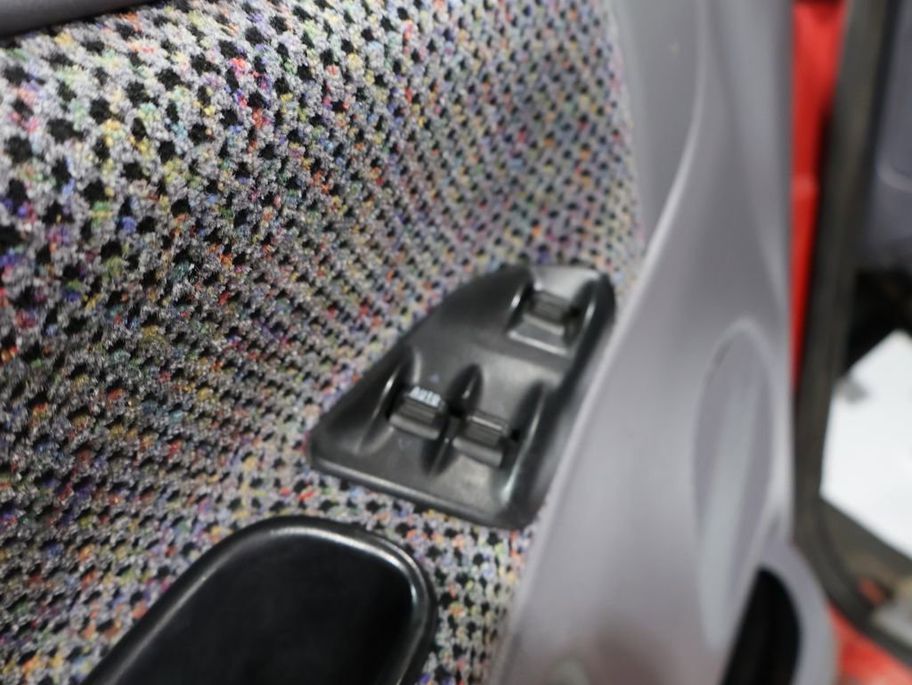 Used 2000 Dodge Ram 1500 Truck SLT image 14