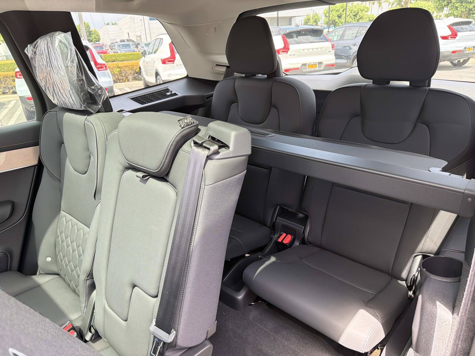 New 2026 Volvo XC90 B5 Plus w/ Protection Package AWD/4WD image 18