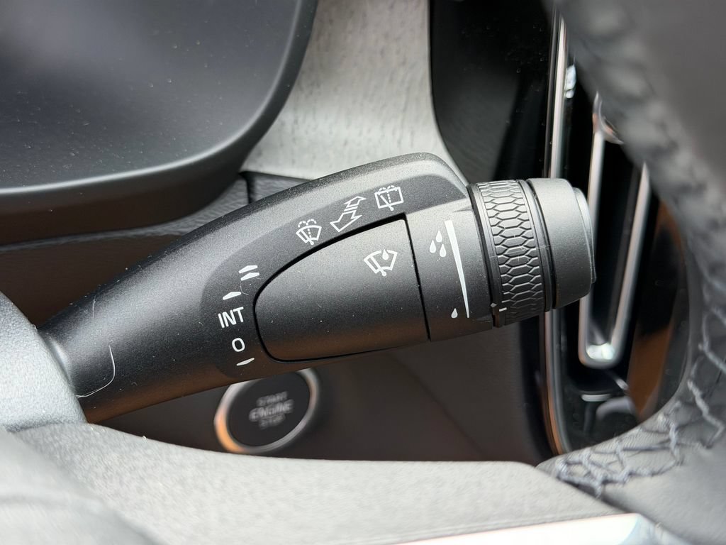 New 2026 Volvo XC40 B5 Core w/ Climate Package AWD/4WD image 29