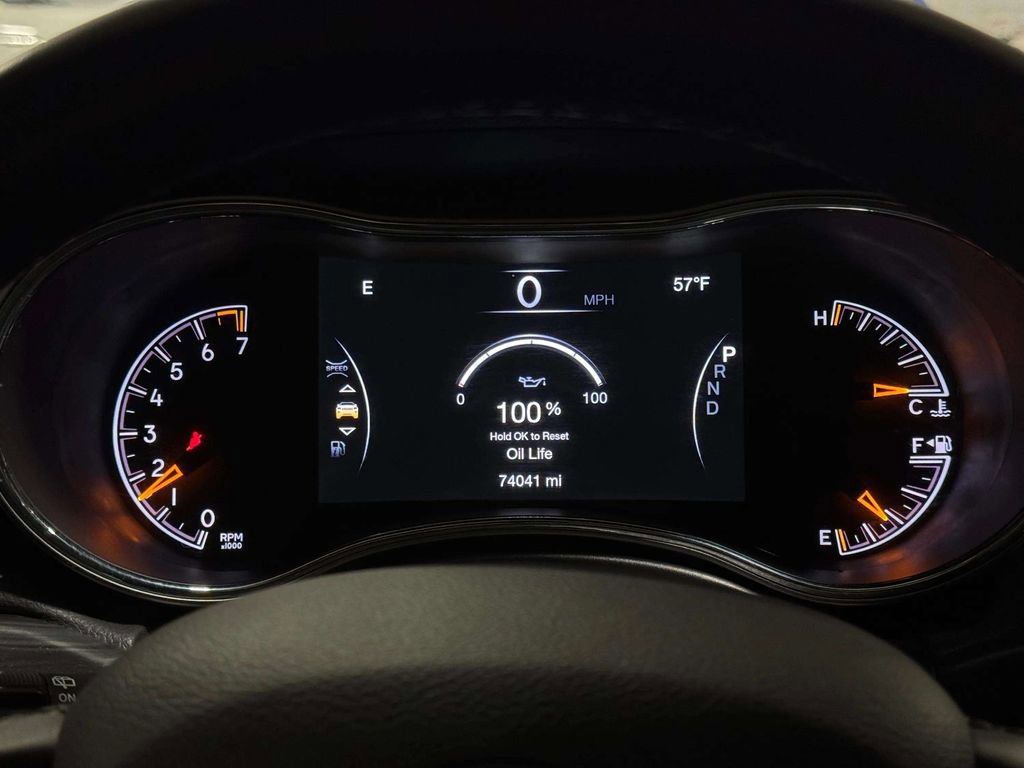 Used 2021 Jeep Grand Cherokee Limited w/ Luxury Group II image 22