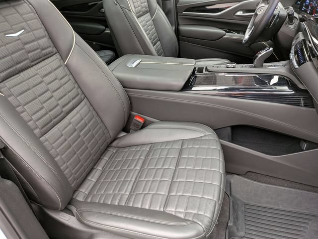 Certified 2024 Cadillac Escalade V w/ LPO, ONYX Package AWD/4WD image 28