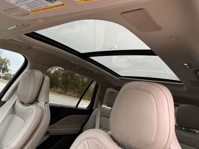 Used 2024 Lincoln Aviator Reserve w/ Equipment Group 201A image 24
