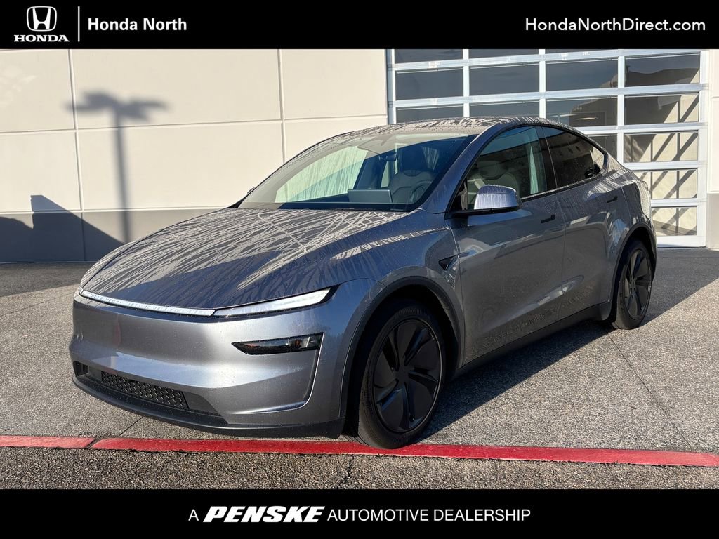 Used 2026 Tesla Model Y AWD image 1