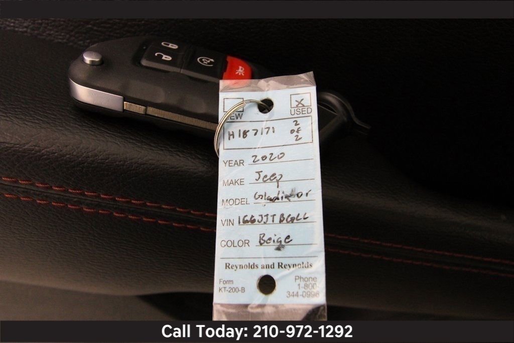Used 2020 Jeep Gladiator Rubicon AWD/4WD image 22