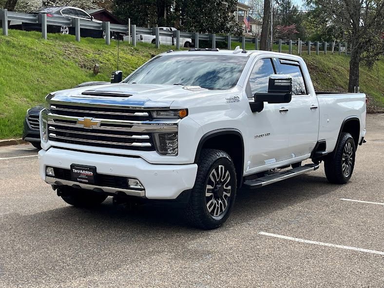 Used 2020 Chevrolet Silverado 3500 High Country w/ Technology Package image 27