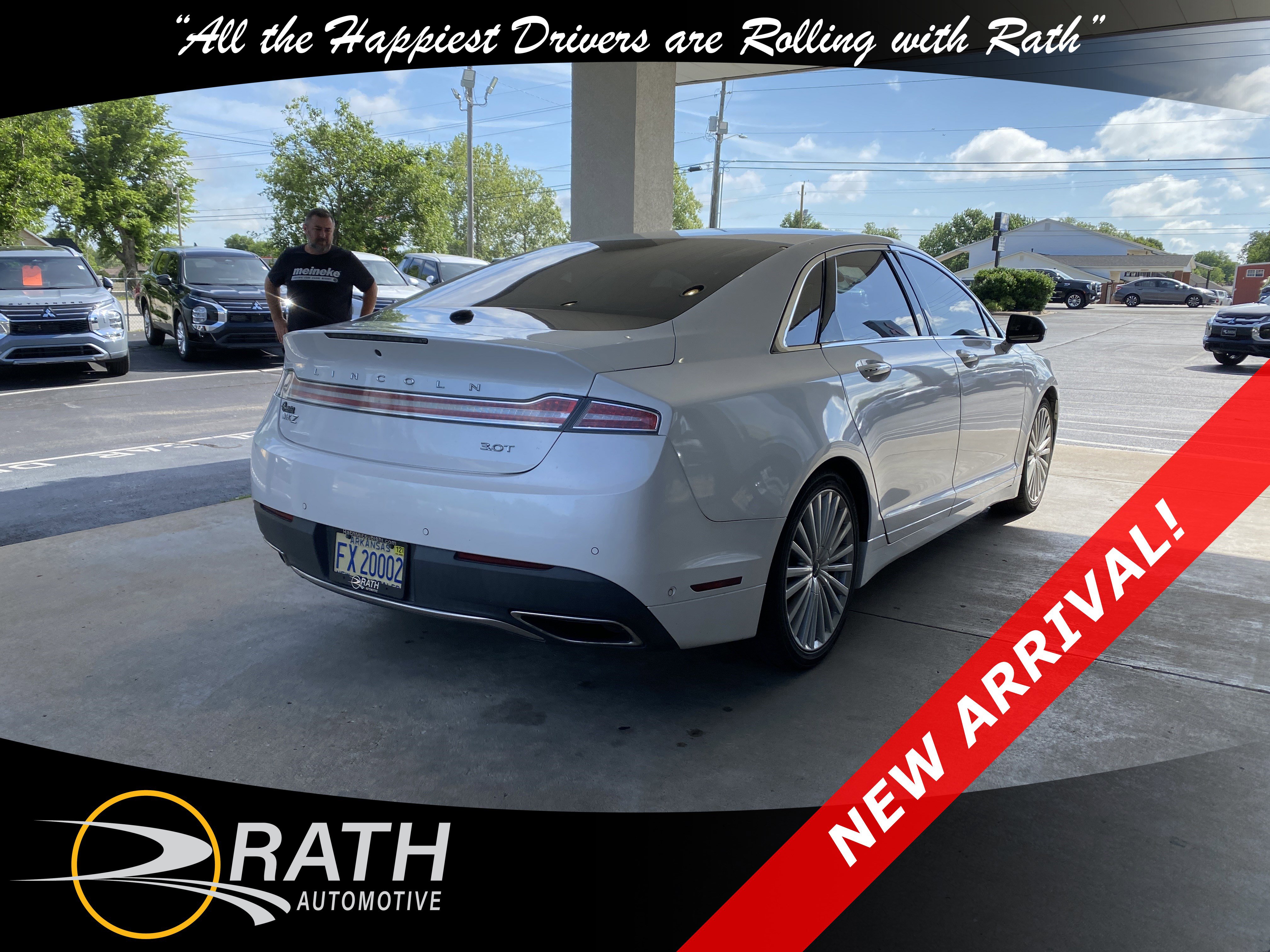 Used 2017 Lincoln MKZ Reserve w/ Luxury Package FWD image 4
