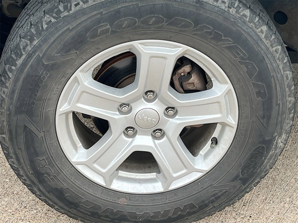 Used 2013 Jeep Wrangler Unlimited Sport w/ Trailer Tow Group image 27