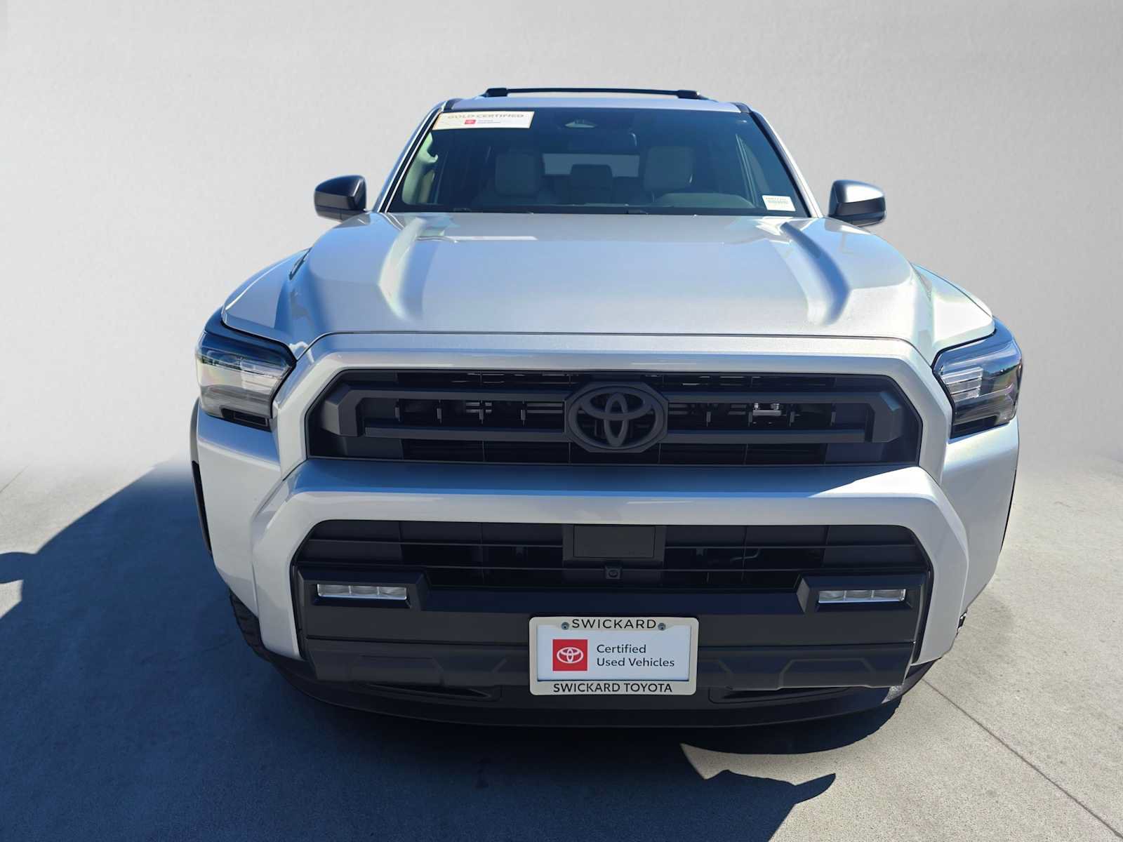 Certified 2025 Toyota 4Runner SR5 AWD/4WD image 8