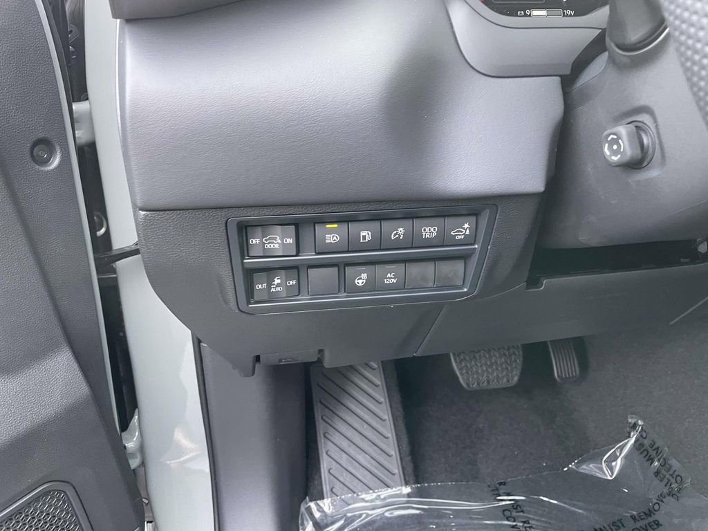 New 2026 Toyota Sequoia Platinum image 33