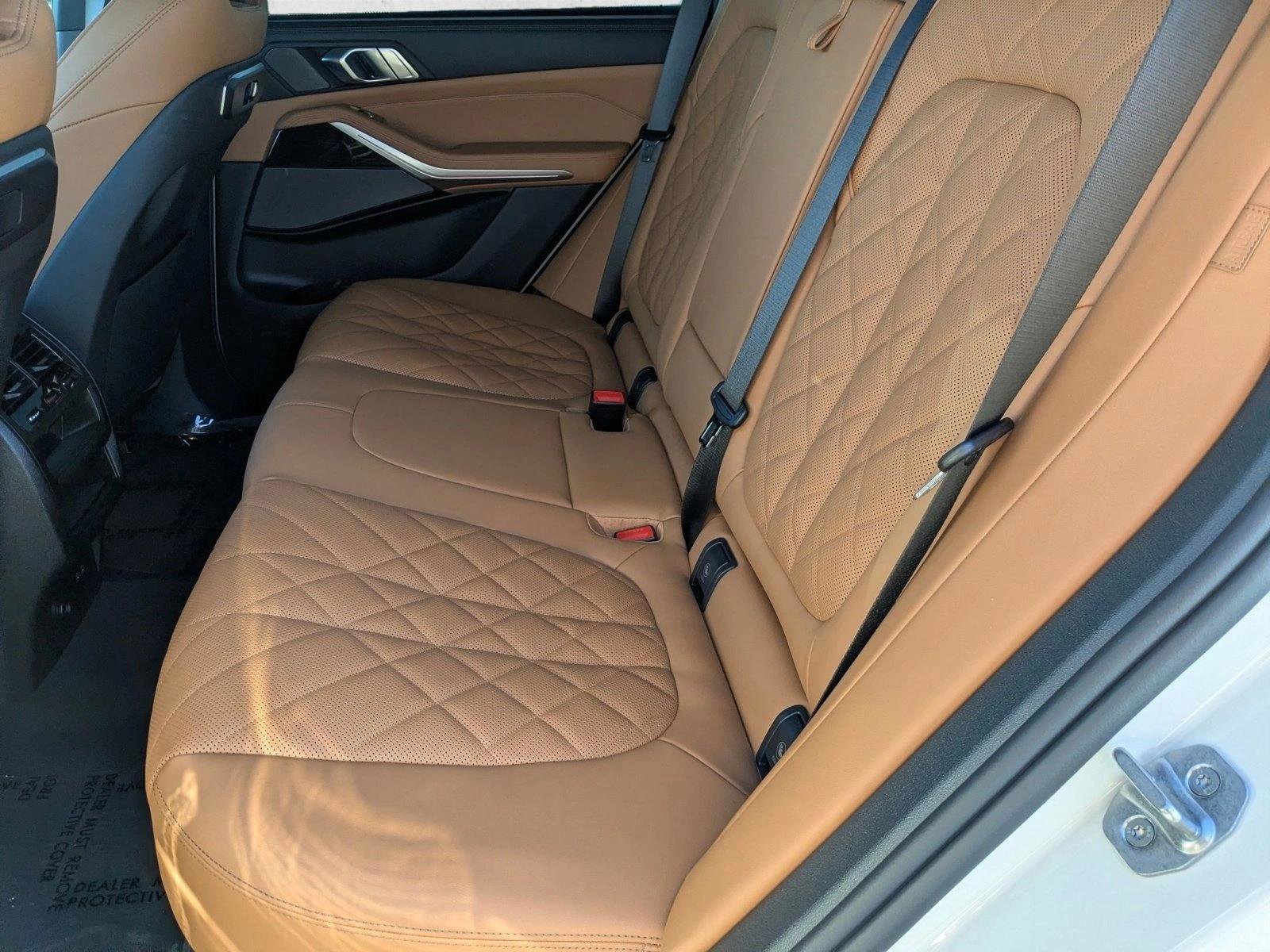 New 2026 BMW X5 xDrive50e w/ Executive Package AWD/4WD image 16