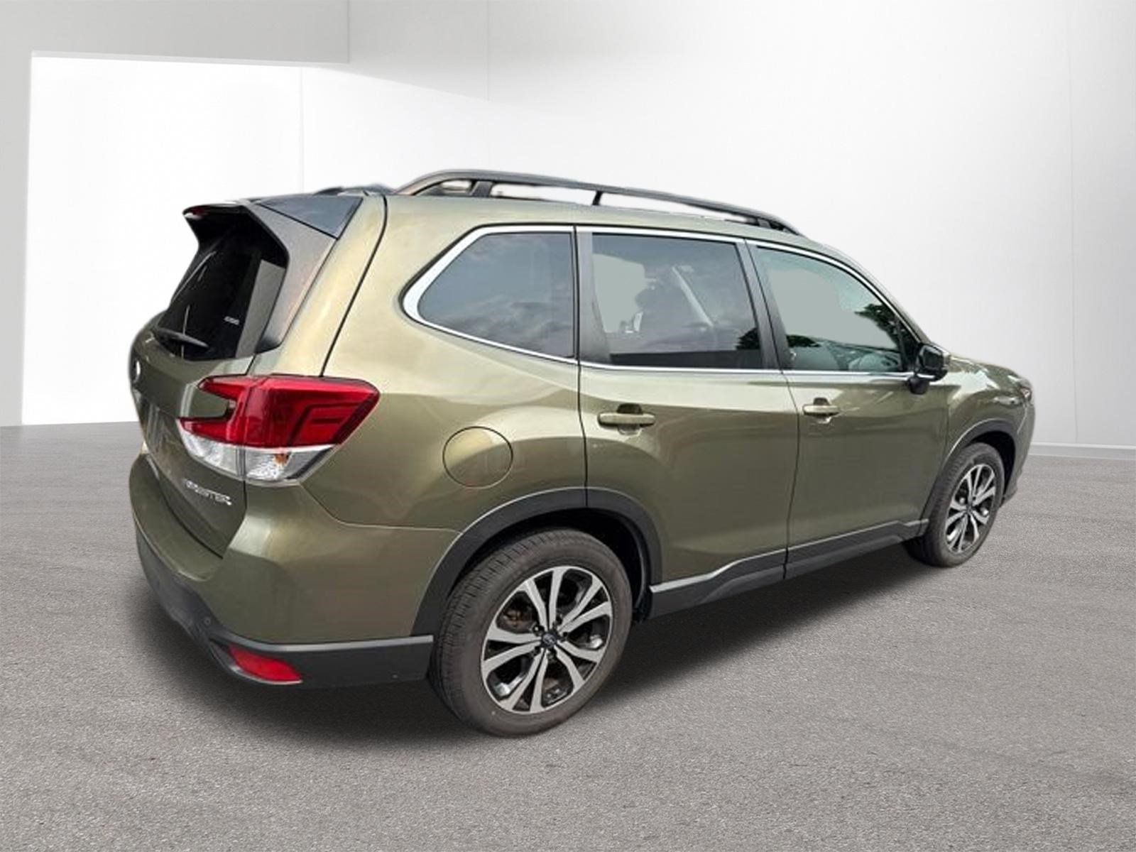 Used 2024 Subaru Forester Limited AWD/4WD image 29