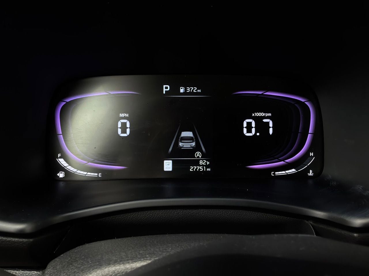 Used 2025 Kia Soul LX w/ LX Technology Package FWD image 35