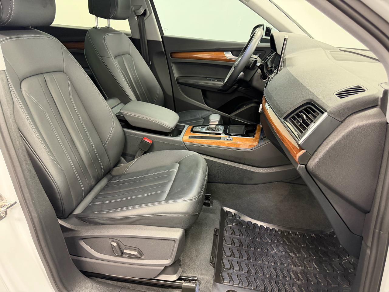 Used 2023 Audi Q5 2.0T Premium Plus AWD/4WD image 13