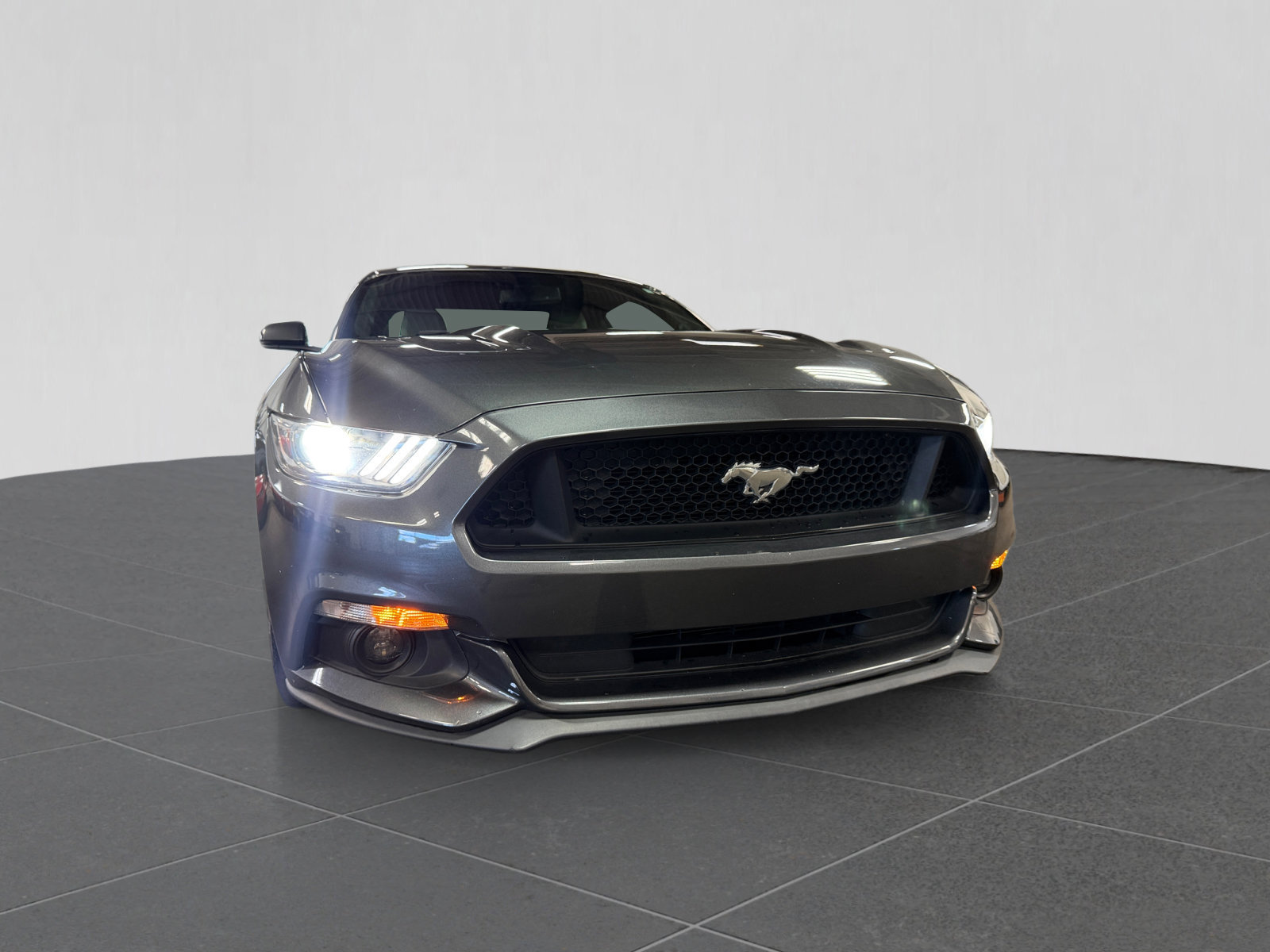 Used 2015 Ford Mustang GT Premium w/ Equipment Group 401A RWD image 45