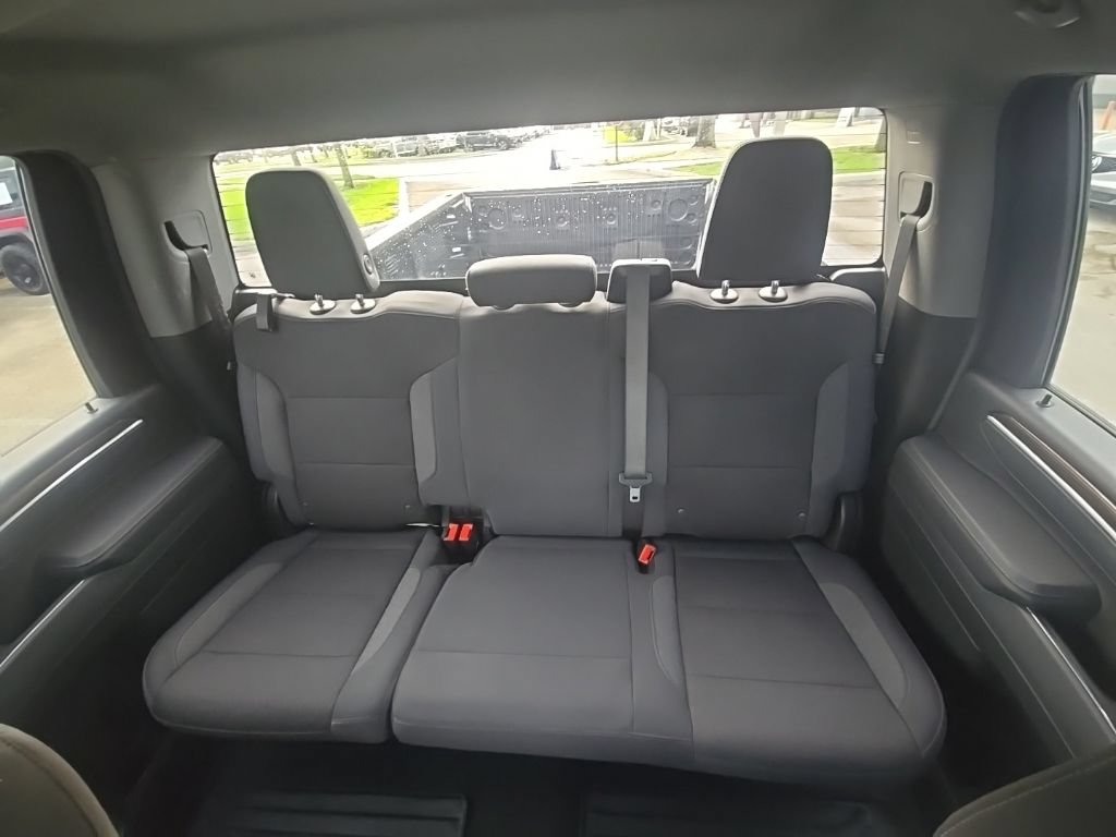 Used 2025 Chevrolet Silverado 2500 LT w/ Convenience Package AWD/4WD image 30