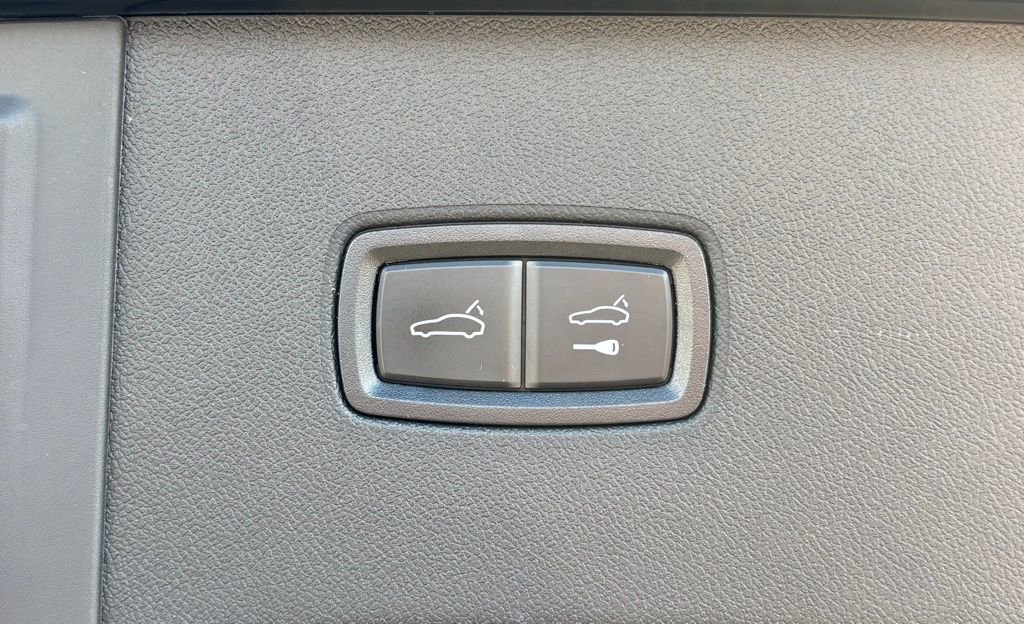 Certified 2024 Porsche Cayenne image 11