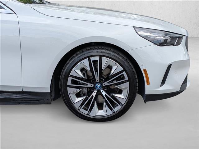Used 2024 BMW i5 eDrive40i w/ Convenience Package RWD image 23