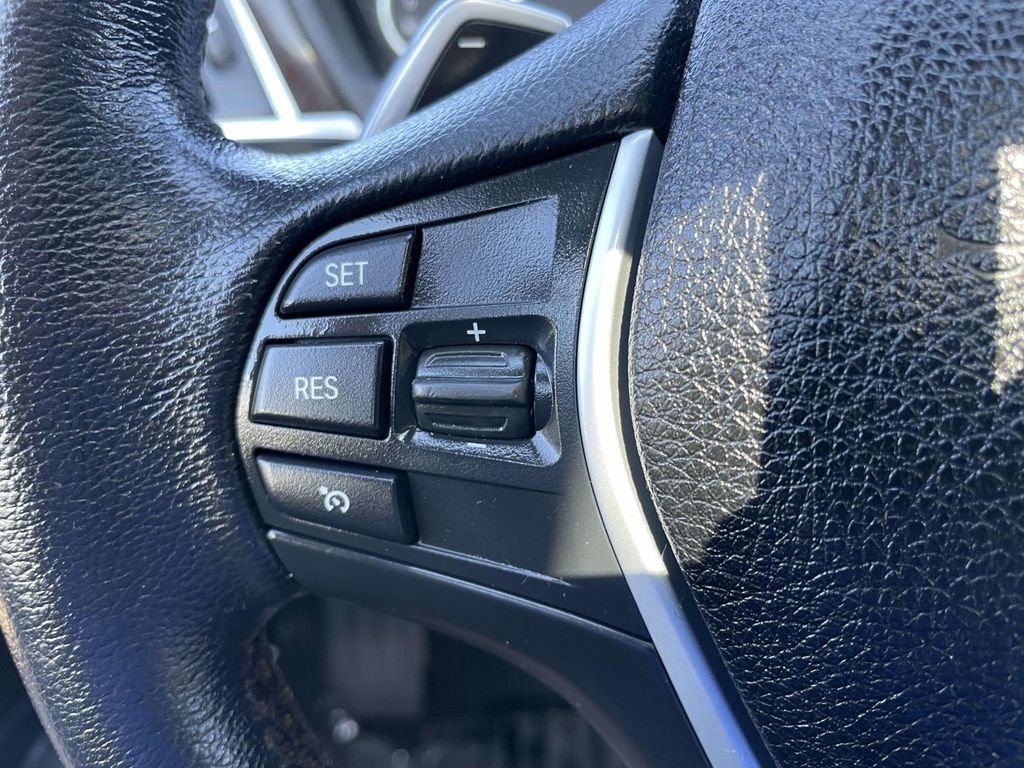 Used 2018 BMW 330i xDrive Sedan w/ Convenience Package image 32