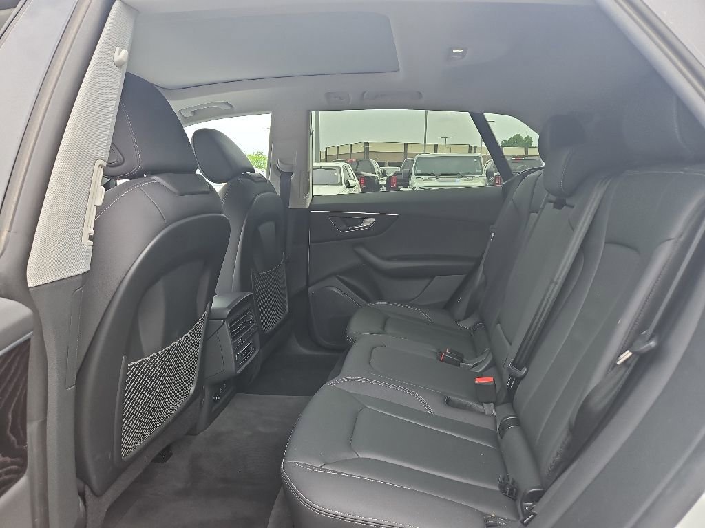 Used 2023 Audi Q8 Premium w/ Convenience Package AWD/4WD image 14