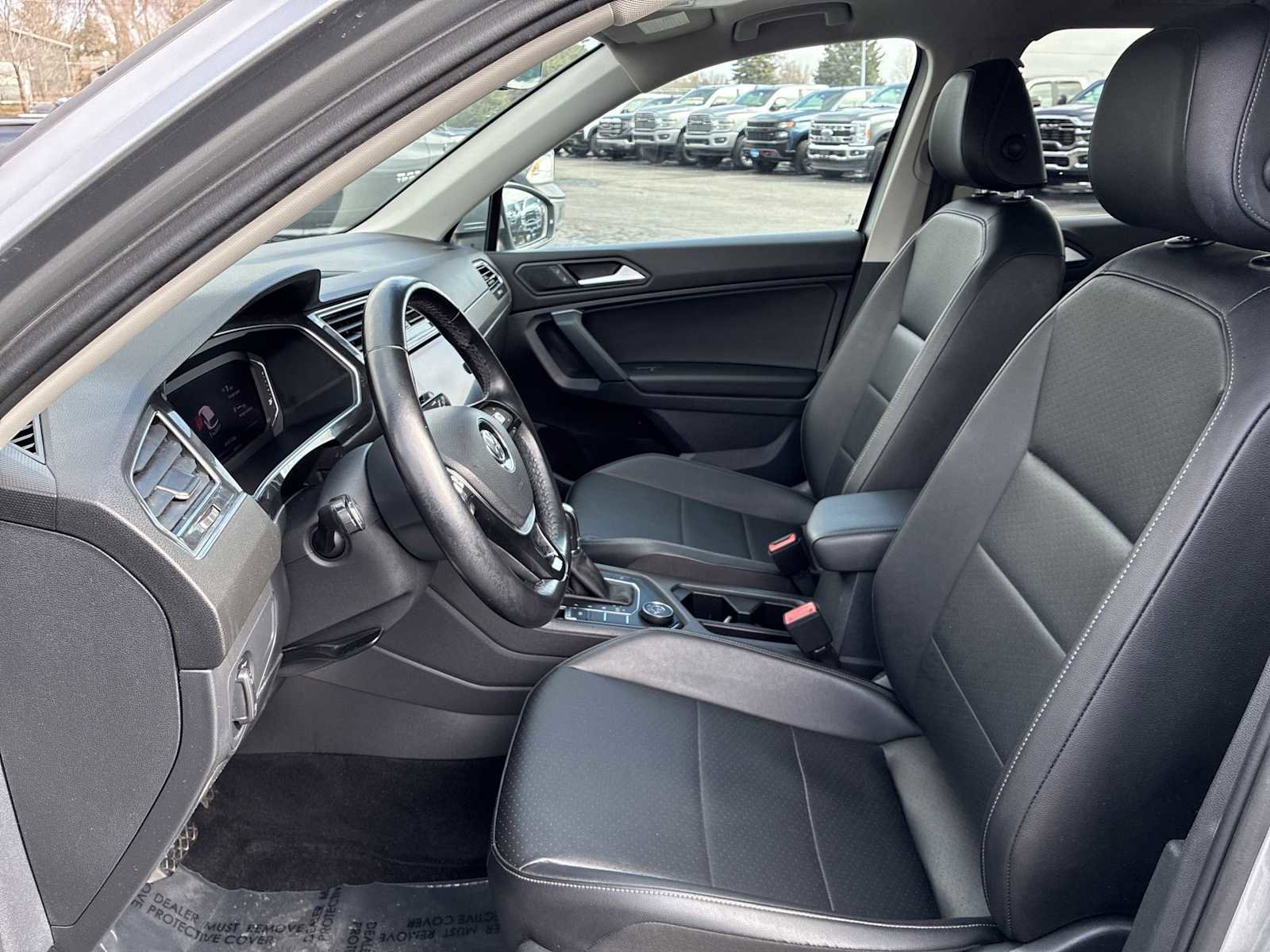 Used 2019 Volkswagen Tiguan SEL AWD/4WD image 13