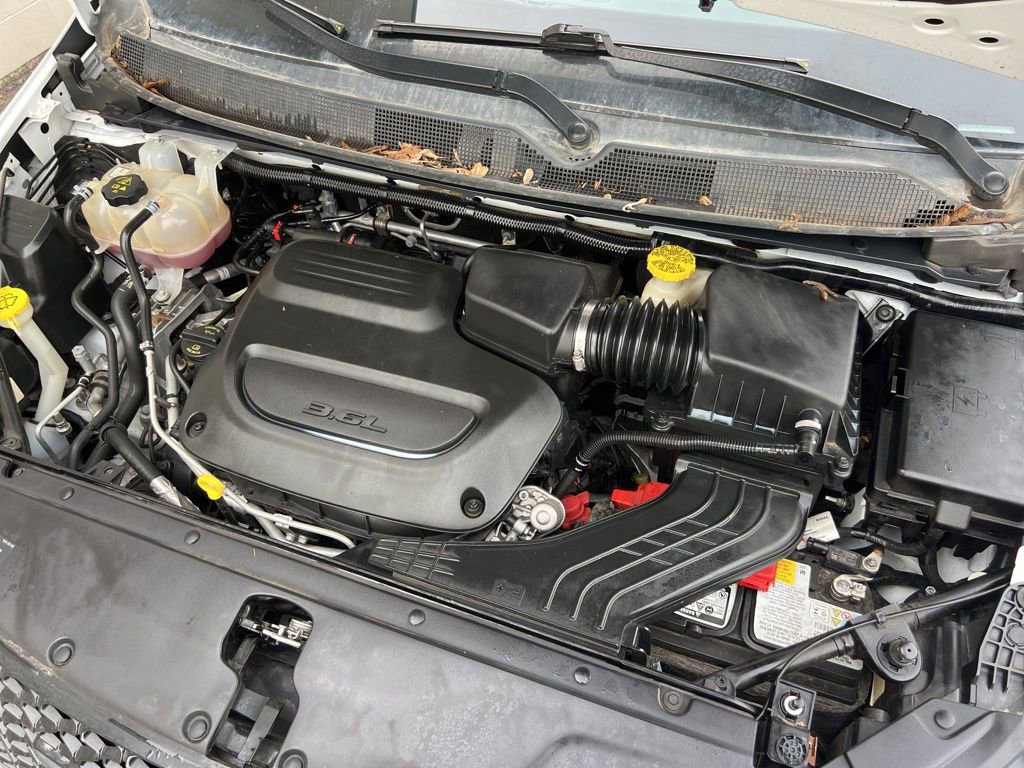 Certified 2021 Chrysler Pacifica Touring-L w/ S Appearance Package image 30