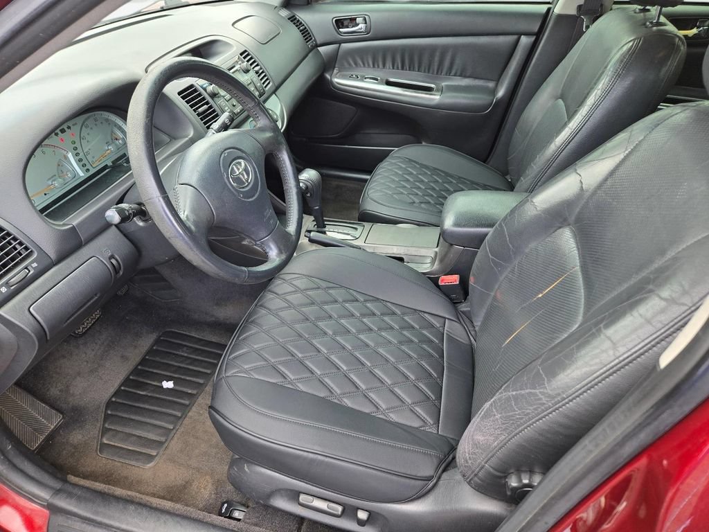 Used 2002 Toyota Camry SE w/ Pkg 2 FWD image 14