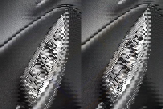 Used 2017 Chevrolet Impala LT image 11