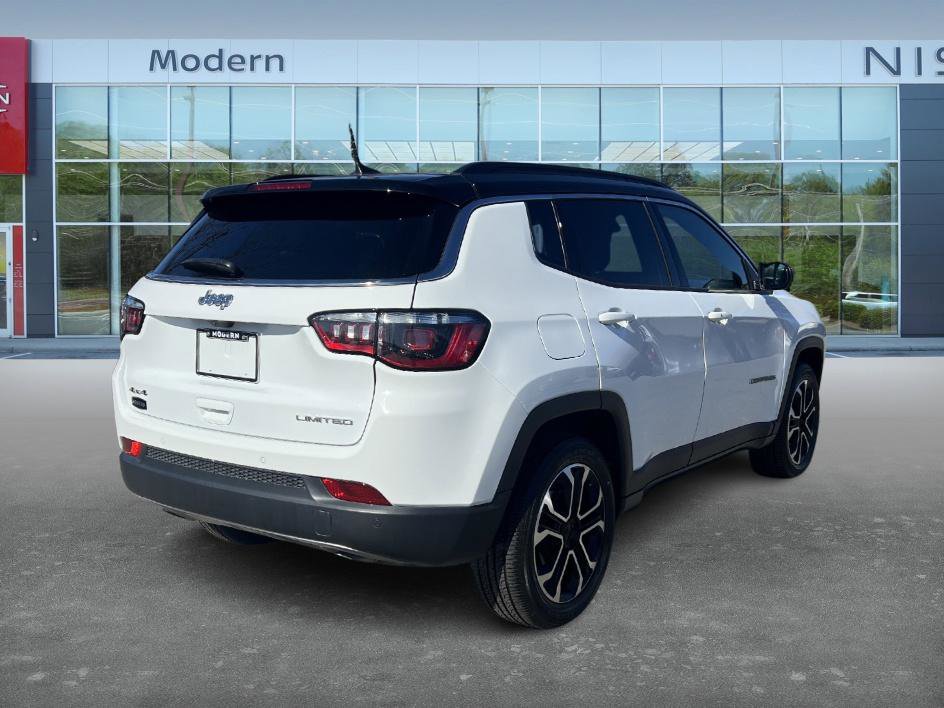 Used 2023 Jeep Compass Limited image 5