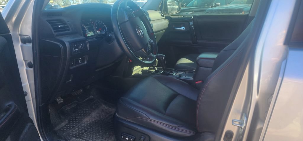 Used 2019 Toyota 4Runner TRD Off-Road Premium AWD/4WD image 3