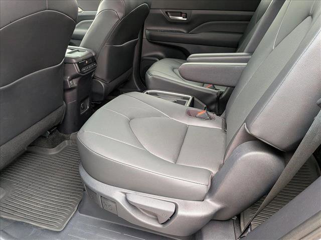 Used 2026 Toyota Grand Highlander XLE image 19