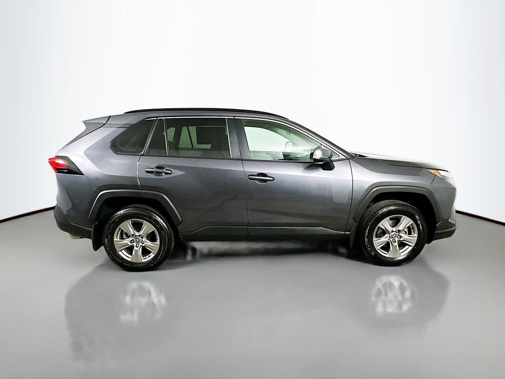 Used 2023 Toyota RAV4 XLE w/ Convenience Package image 7