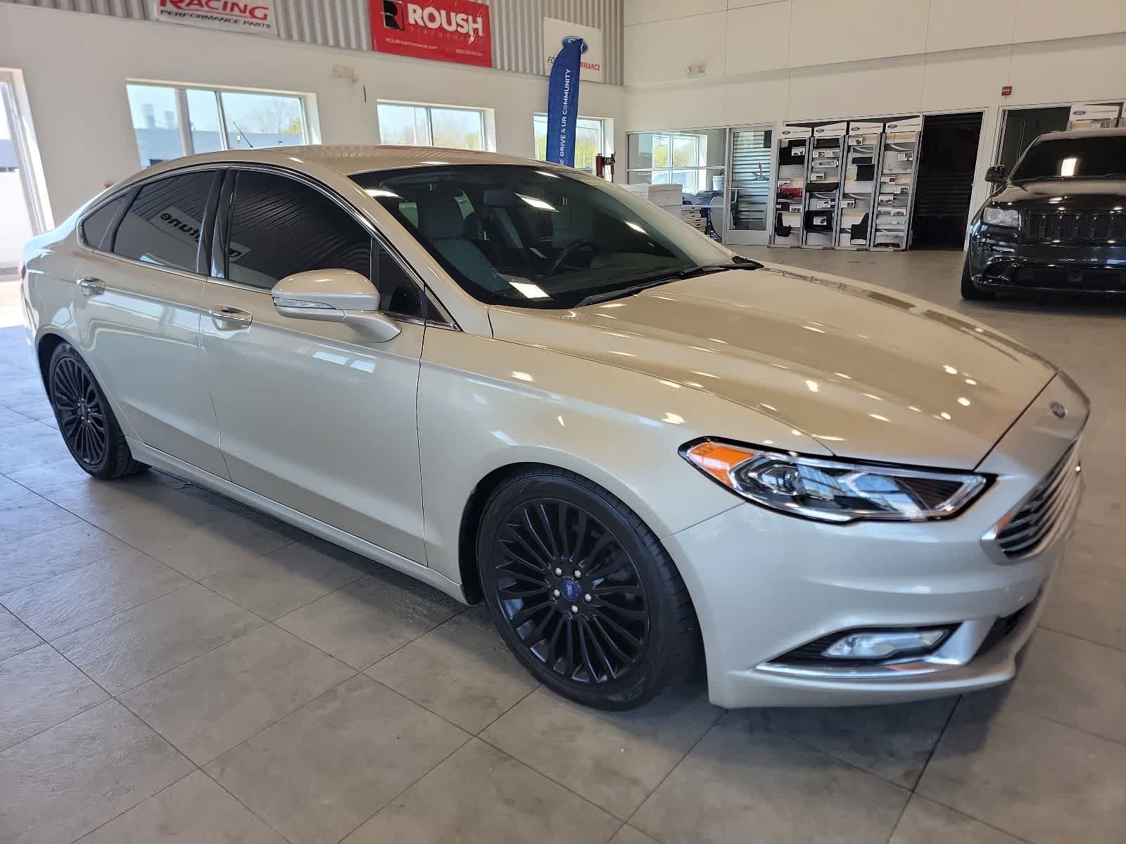 Used 2018 Ford Fusion Titanium AWD/4WD image 3