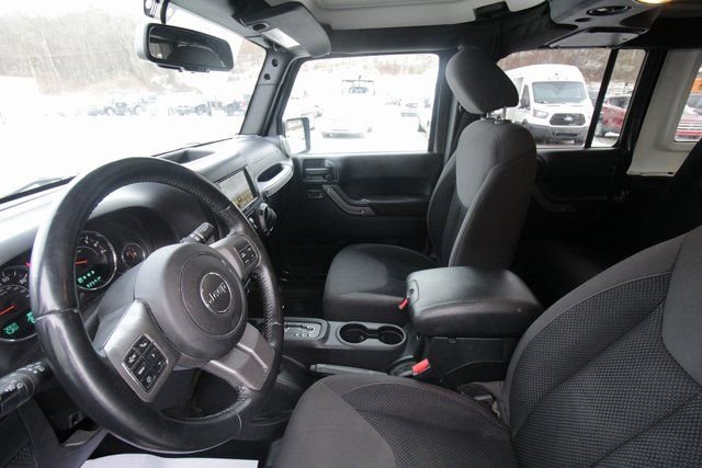 Used 2017 Jeep Wrangler Unlimited Sport image 15