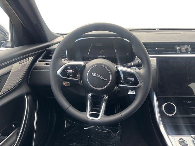 New 2024 Jaguar XF R-Dynamic SE AWD/4WD image 13
