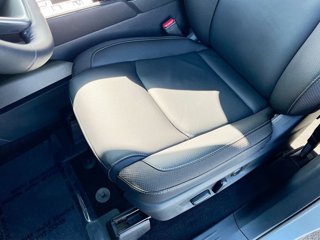 Used 2025 Nissan Pathfinder SL image 19