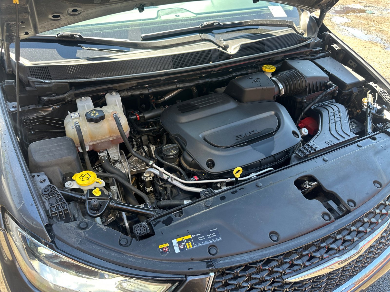 Used 2022 Chrysler Pacifica Touring-L FWD image 26