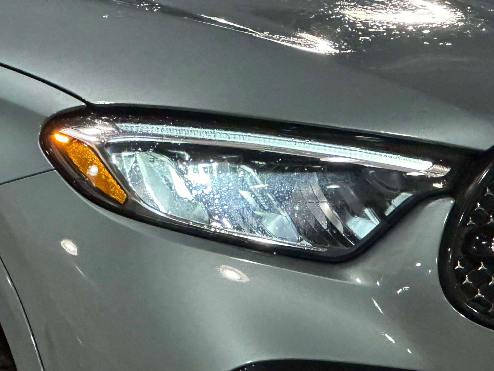 Used 2025 Mercedes-Benz GLC 300 4MATIC image 7