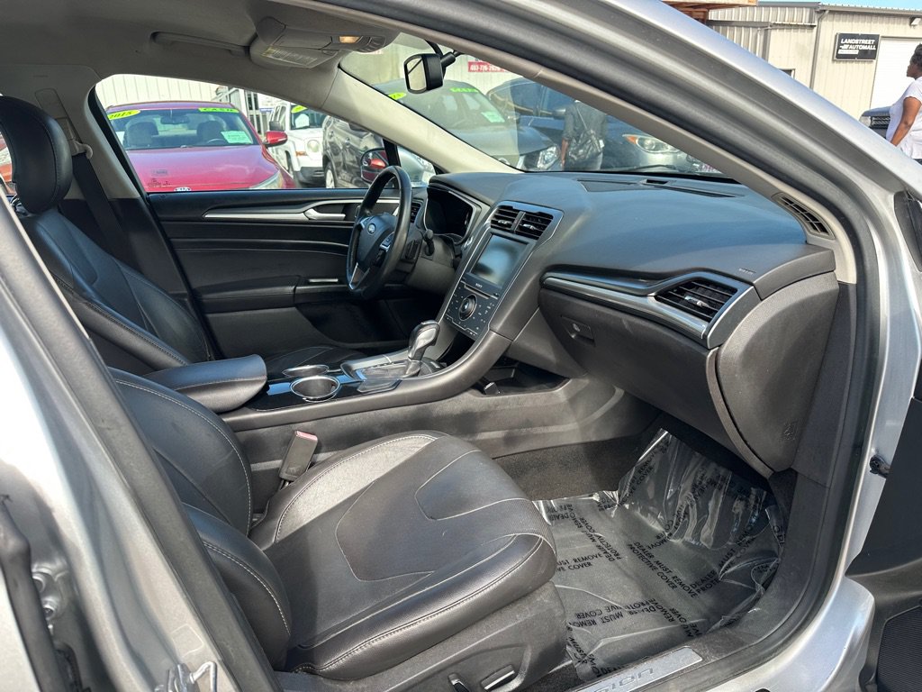 Used 2014 Ford Fusion Titanium FWD image 12