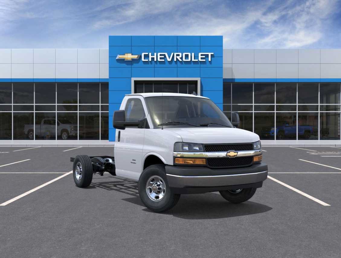 New 2025 Chevrolet Express 3500 w/ Power Convenience Package RWD image 30