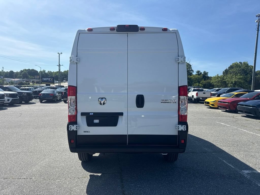 Used 2025 RAM ProMaster 2500 w/ Convenience Group FWD image 4