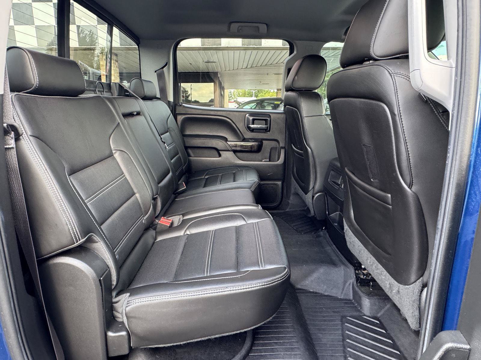 Used 2015 GMC Sierra 1500 Denali w/ Driver Alert Package AWD/4WD image 29