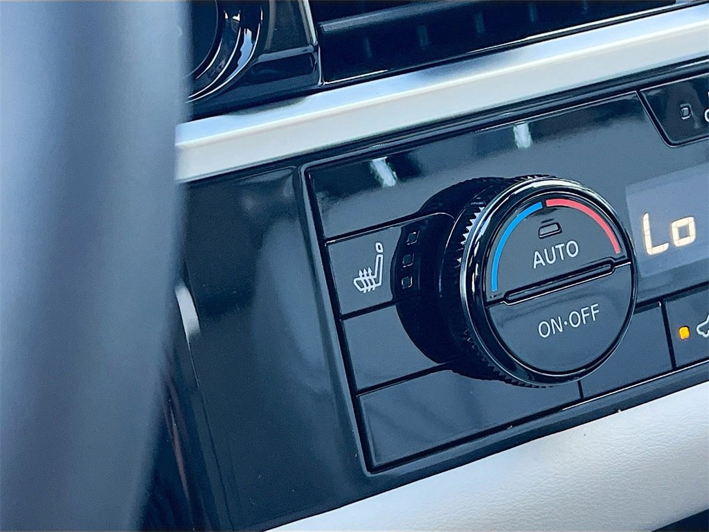 New 2025 Nissan Pathfinder SL image 19