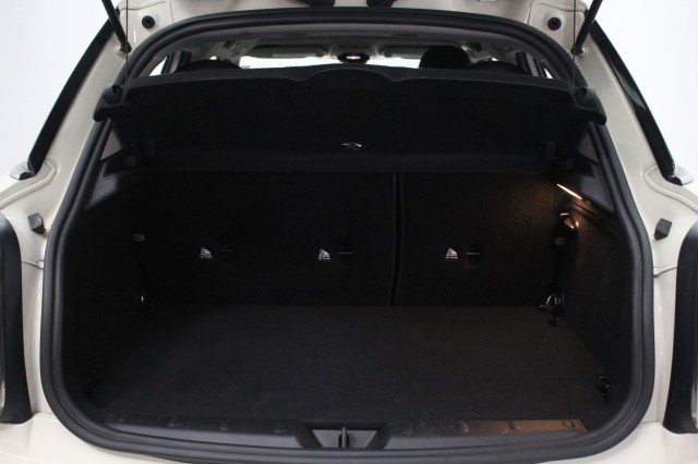 Used 2021 MINI Cooper 4-Door Hardtop w/ Storage Package image 31