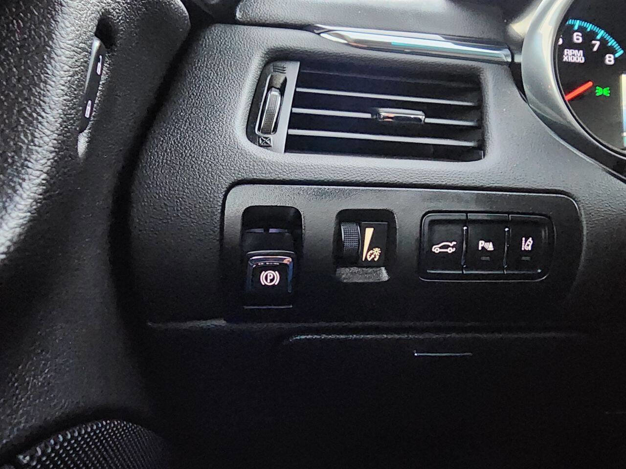 Used 2014 Chevrolet Impala LTZ image 36