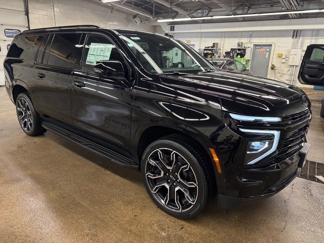 New 2026 Chevrolet Suburban RST w/ RST Capability Package image 8