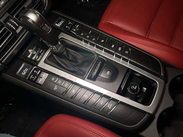 Certified 2021 Porsche Macan GTS AWD/4WD image 31