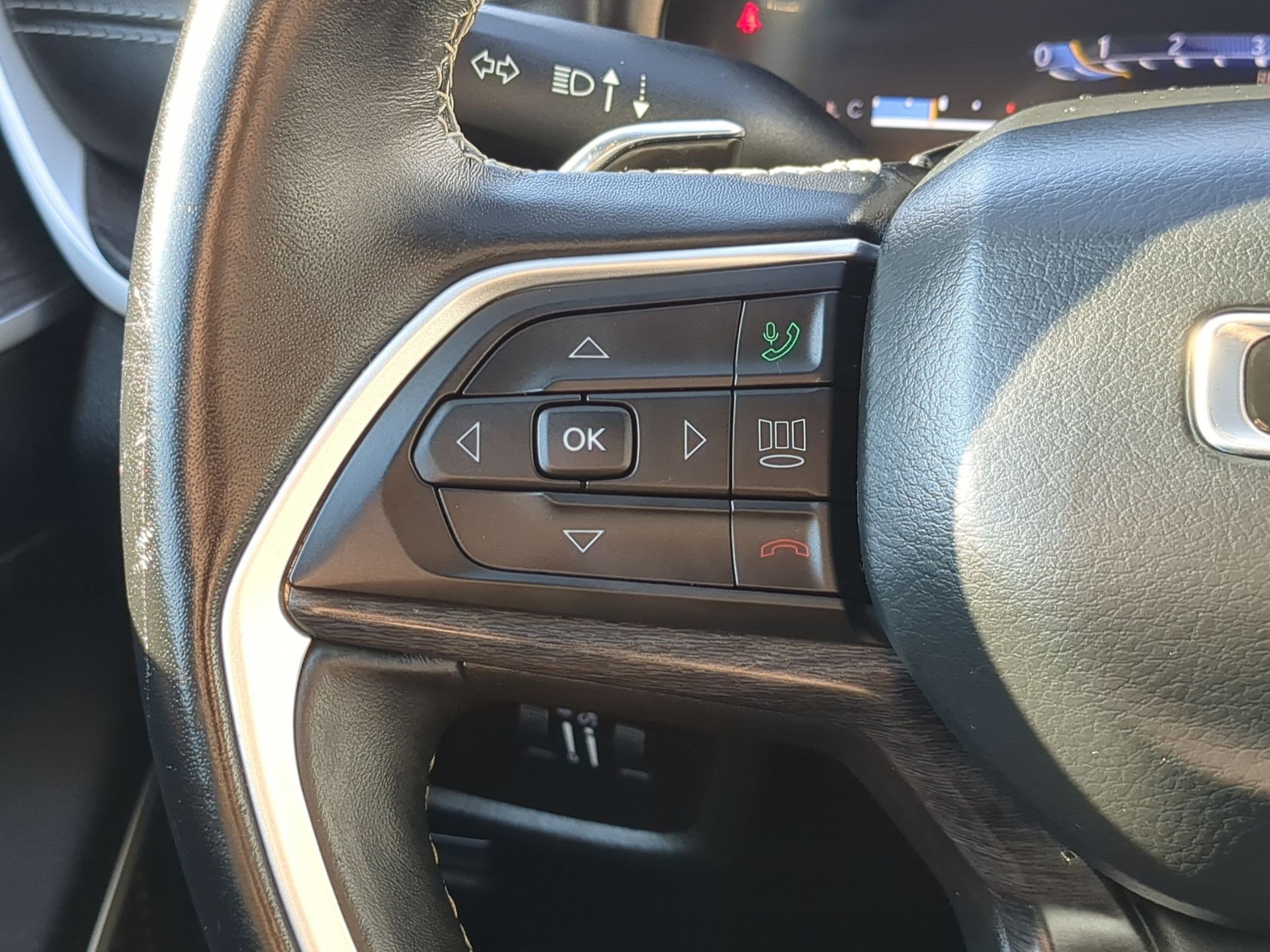 Used 2021 Jeep Grand Cherokee L Limited image 18