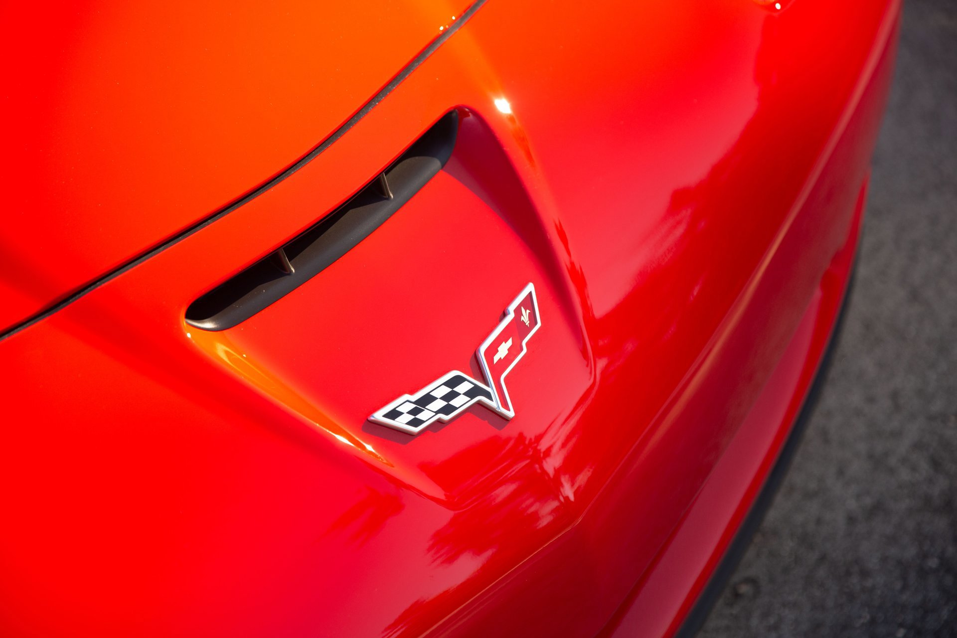 Used 2007 Chevrolet Corvette Z06 w/ Preferred Equipment Group RWD image 16